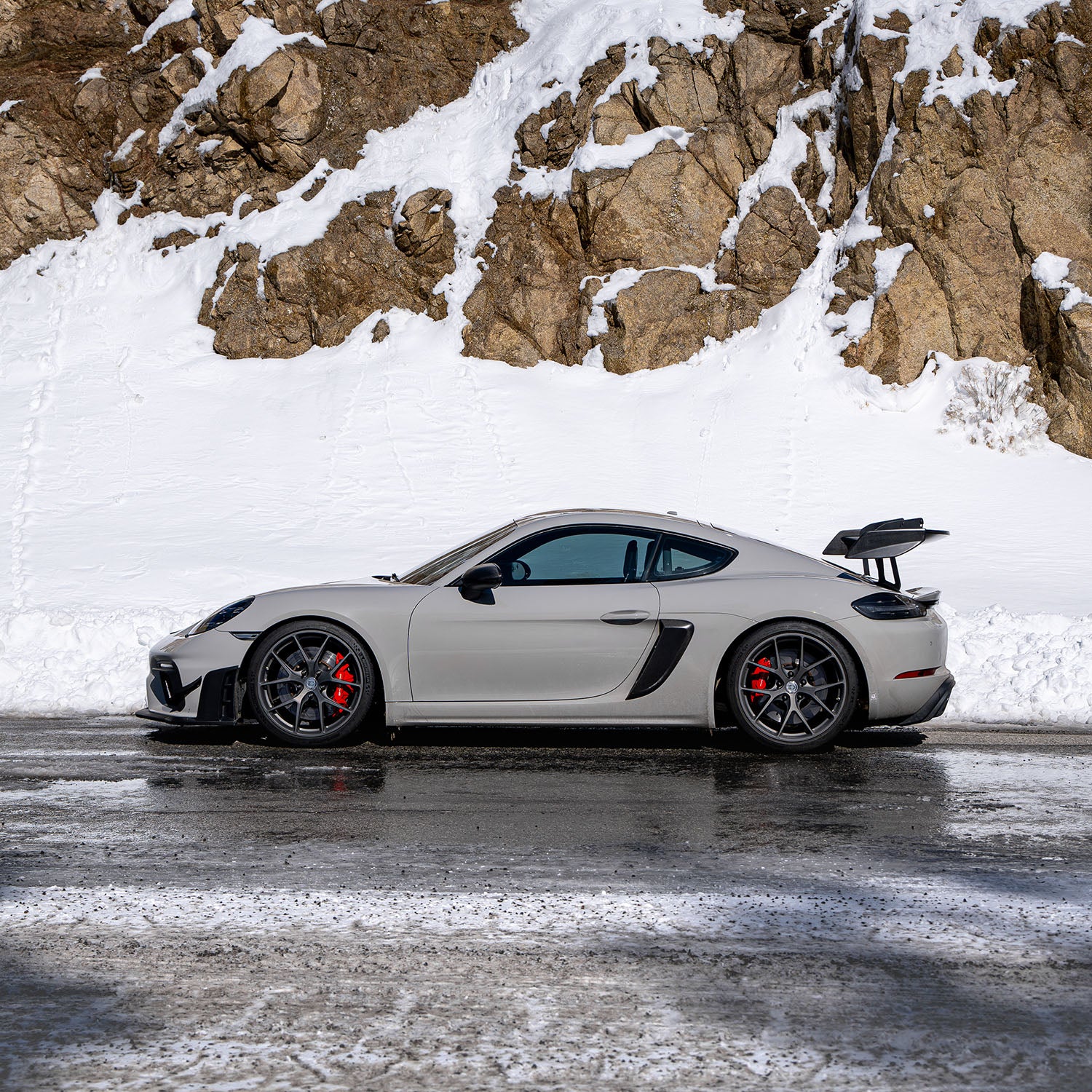 SR DRS-1 フレックスカーボン スワンネックウイング [ポルシェ 718/GT4