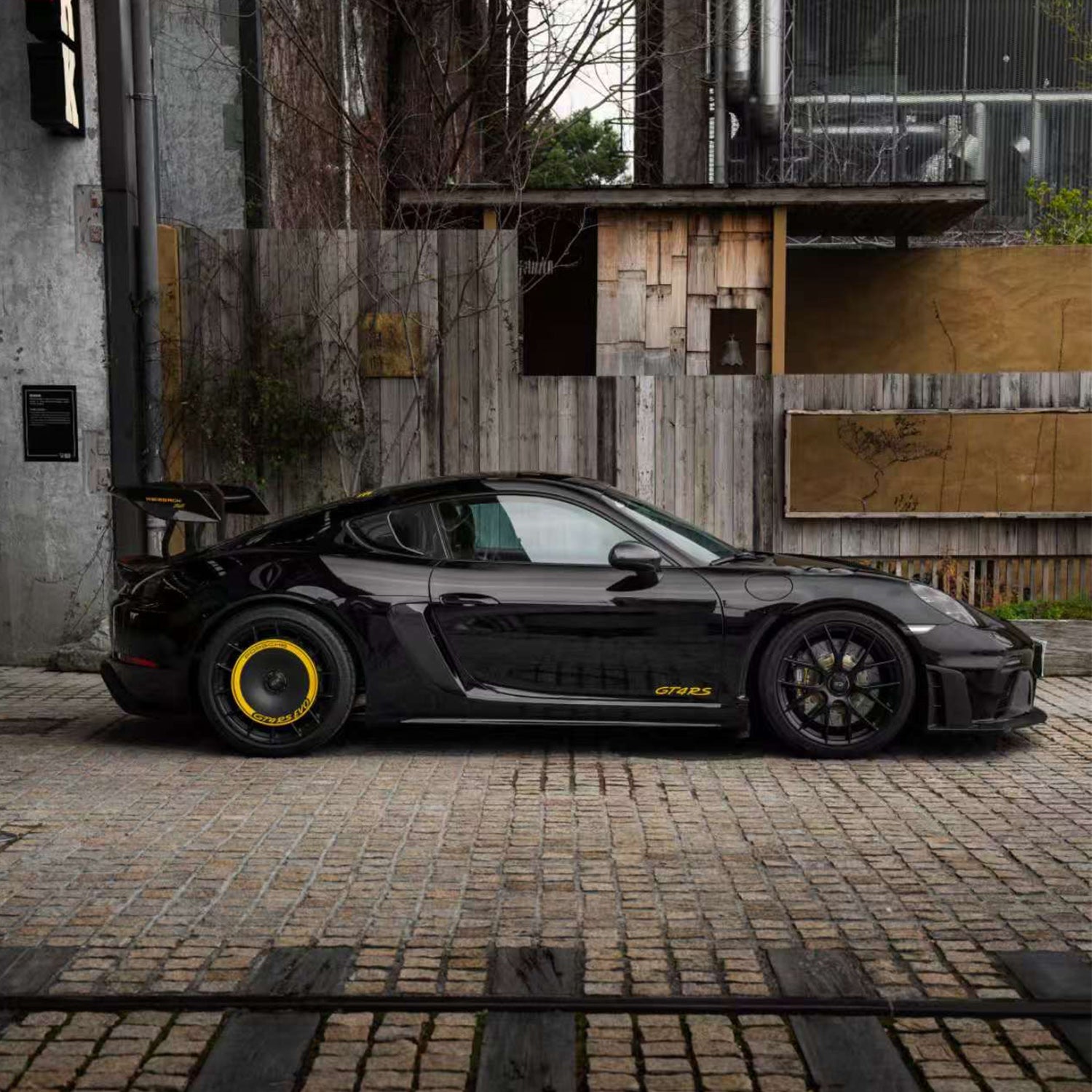 SR DRS-1 フレックスカーボン スワンネックウイング [ポルシェ 718/GT4